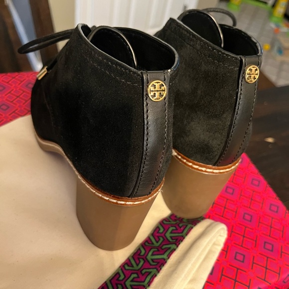 Tory Burch black suede Hilary heeled bootie - Picture 3 of 9